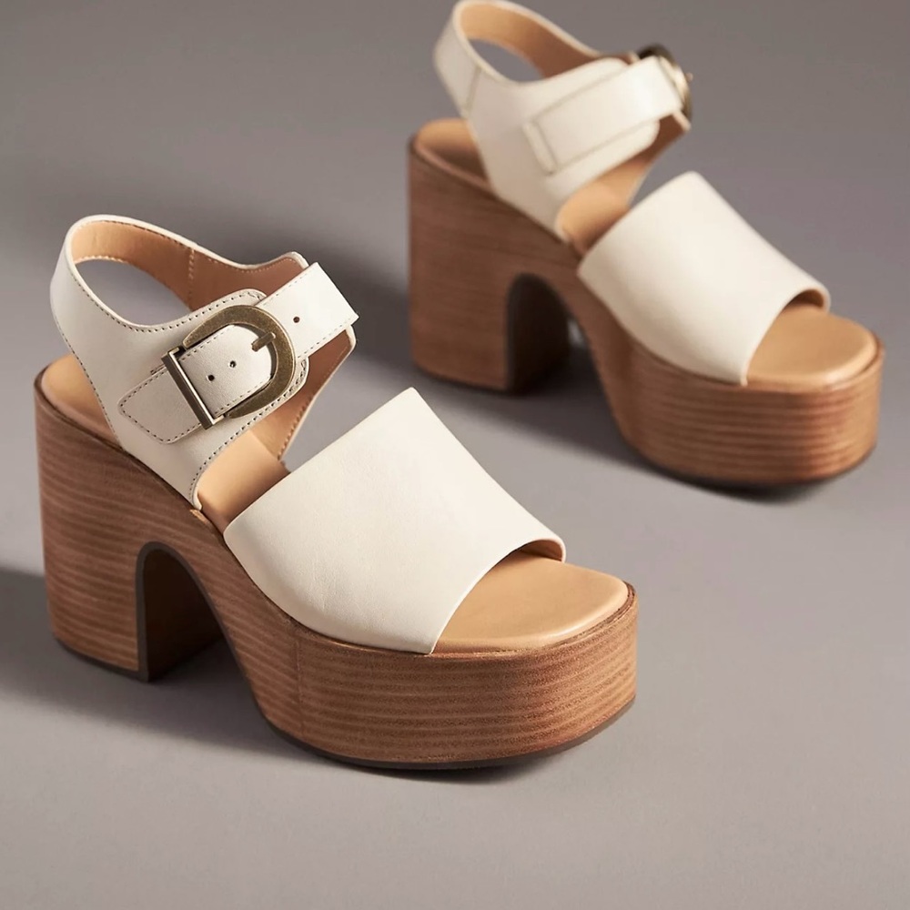 Seychelles Cream and Tan Platform Sandals